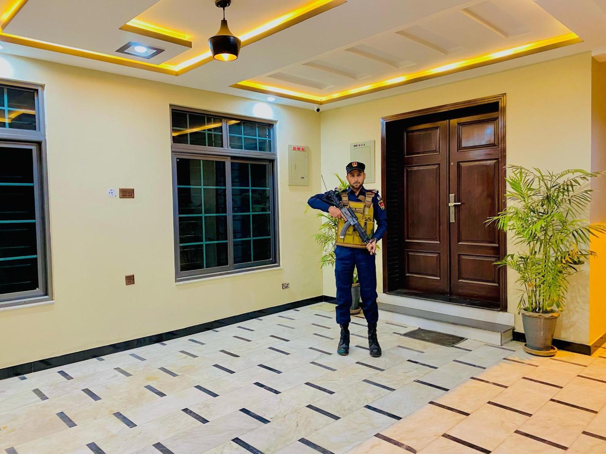 Moonlight Guest House Rawalpindi Luaran gambar